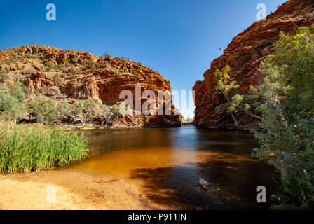 Ellery Creek Big Hole, West MacDonnell Ranges und National Park, in der Nähe von Alice Springs, Northern Territories, Australien Stockfoto