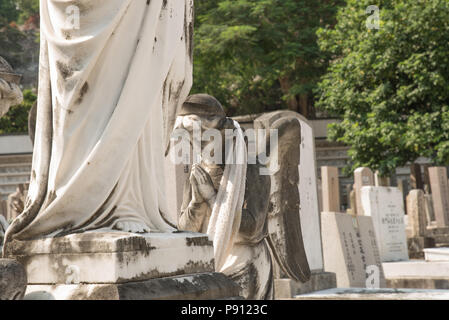 Friedhof in Hong Kong Downtown an einem sonnigen Tag Stockfoto