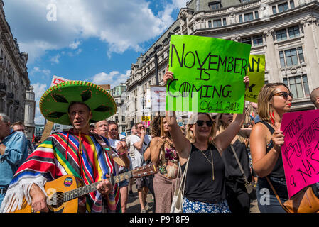 London, UK, 13. Juli 2018. Anti-Trump Demonstration, London, UK 13.07.2018 Credit: Bjanka Kadic/Alamy leben Nachrichten Stockfoto