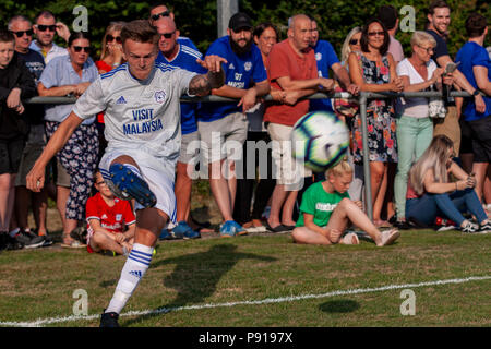 Cameron Coxe von Cardiff City in Aktion gegen Taffs gut. Taffs gut gegen Cardiff City Freundschaftsspiel im Rhiw'r DDAR Stadion am 6th Aug 19. Stockfoto