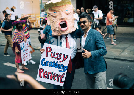 London, United Kingdon. 13. Juli 2018. 100.000 protestieren in London gegen den Besuch von US-Präsident Donald Trump Credit: Tom Leighton/Alamy leben Nachrichten Stockfoto