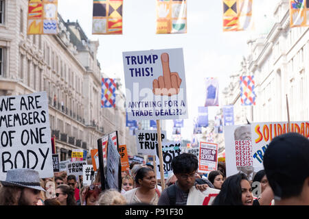 London, United Kingdon. 13. Juli 2018. 100.000 protestieren in London gegen den Besuch von US-Präsident Donald Trump Credit: Tom Leighton/Alamy leben Nachrichten Stockfoto