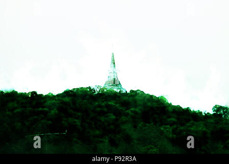 Tempel auf dem Berg Berg in Thailand. Stockfoto