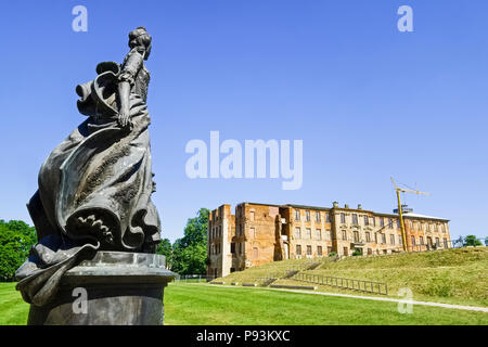 Monument, Katharina II., der ostflügel von Schloss Zerbst, Zerbst/Anhalt, Sachsen-Anhalt, Deutschland Stockfoto