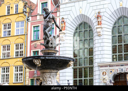 Danzig, Polen - 26. Juni 2018: Brunnen des Neptun in der Altstadt von Danzig in Nahaufnahme. Stockfoto