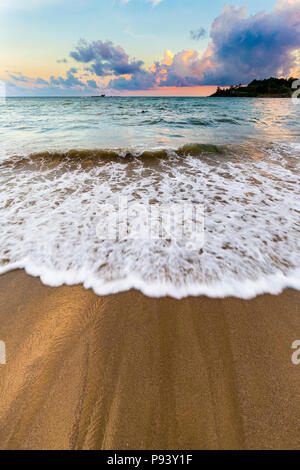 Sonnenuntergang am Corbyn's Cove Beach an der Andaman Island Indien Stockfoto