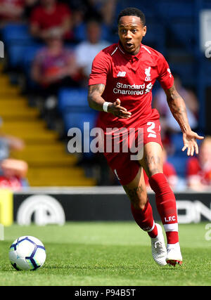 Liverpools Nathaniel Clyne in Aktion während der pre-Season Match an der Energy Check Stadium, begraben. PRESS ASSOCIATION Foto. Bild Datum: Samstag, Juli 14, 2018. Siehe PA-Geschichte Fußball begraben. Photo Credit: Anthony Devlin/PA-Kabel. Einschränkungen: EDITORIAL NUR VERWENDEN Keine Verwendung mit nicht autorisierten Audio-, Video-, Daten-, Spielpläne, Verein/liga Logos oder "live" Dienstleistungen. On-line-in-Verwendung auf 75 Bilder beschränkt, kein Video-Emulation. Keine Verwendung in Wetten, Spiele oder einzelne Verein/Liga/player Publikationen. Stockfoto