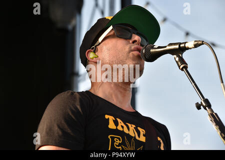 Portsmouth, Virginia, USA. 13. Juli 2018. Pfeffer bringt einige amerikanische Reggae in die Union Bank und Vertrauen Pavillion in Portsmouth, Virginia am 13. Juli 2018. © Jeff Moore 2018 Credit: Jeff Moore/ZUMA Draht/Alamy leben Nachrichten Stockfoto