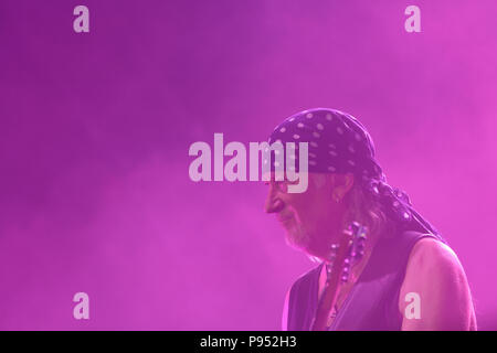 Tours, Frankreich. 14. Jul 2018. Roger Glover der Bassist von Deep Purple am jährlichen amerikanischen Touren Festival, Tours, Frankreich. Credit: Julian Elliott/Alamy leben Nachrichten Stockfoto