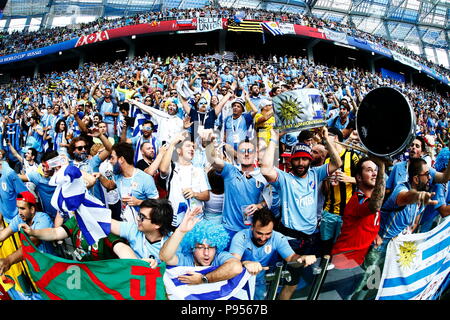 Nizhnij Novgord, Russland. 6. Juli, 2018. Uruguay Fans Fußball / Fussball: FIFA WM Russland 2018 Match zwischen Uruguay 0-2 Frankreich am Stadion in Nizhnij Nizhnij Novgord Novgord, Russland. Credit: MUTSU KAWAMORI/LBA/Alamy leben Nachrichten Stockfoto