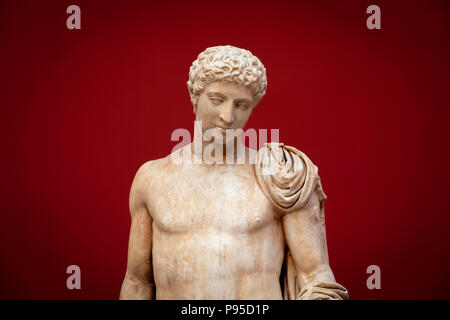 Statue des Hermes, Pentlic Marmor, gefunden am Peloponnes, augusteischen Zeit, Arbeit der Augusteischen, Funerary durch Lysippean, 27-14 v. Chr. eingeschrieben. Stockfoto