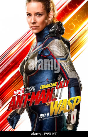 Ant-Man und die Wespen (2018) von Peyton Reed Regie und Hauptdarsteller Paul Rudd, Evangeline Lilly, Michael Peña und Michelle Pfeiffer. Charakter Poster mit Evangeline Lilly, wie die Wespe. Stockfoto