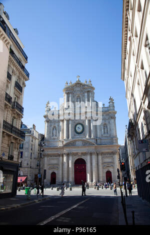 Saint-Paul-Saint-Louis Kirche auf der Rue Saint-Antoine in Paris, Frankreich Stockfoto