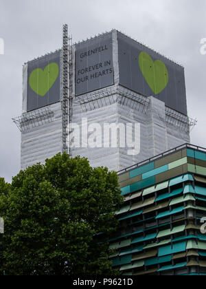 Grenfell Turm Gedenkveranstaltungen ein Jahr nach dem Brand Kennzeichnung. Mit: Atmosphäre, Wo: London, England, Großbritannien Wann: 14 Jun 2018 Credit: Wheatley/WANN Stockfoto