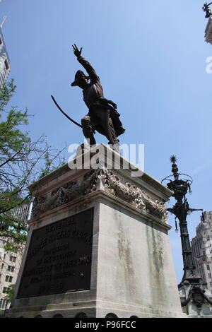 General George Rogers Clark auf die Soldaten und Matrosen Monument Monument Circle in Indianapolis, Indiana, im Knien. Stockfoto