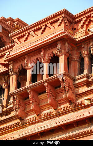 Außenansicht des Govind Dev Ji Temple, Vrindavan, Uttar Pradesh, Indien Stockfoto