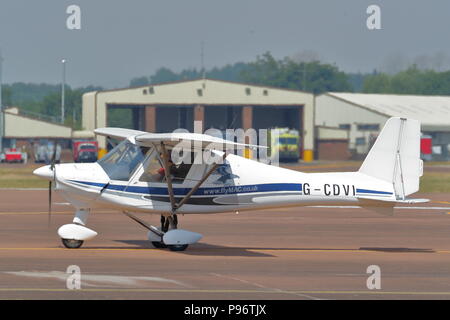 Ein Ikarus C 42 im Royal International Air Tattoo 2018 RAF Fairford, England Stockfoto