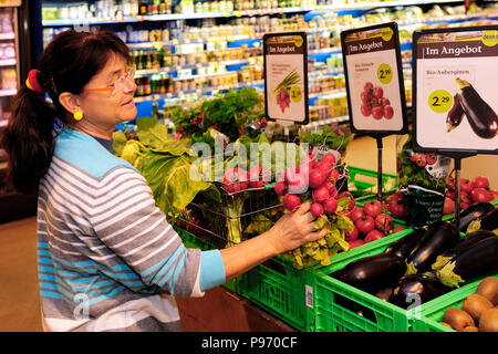 Deutschland, Nordrhein-Westfalen - Biomarkt in Essen. Stockfoto