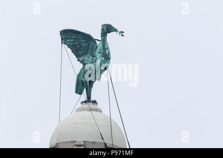Nahaufnahme der Leber Vögel auf Leber Gebäude in Liverpool am Pier Head, Detail der Skulpturen Stockfoto