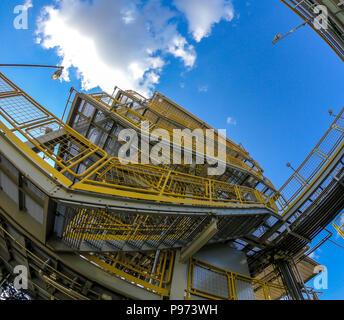 Industrie Struktur stahl Metall arquiteture Vertikale parallele Rohre Stockfoto