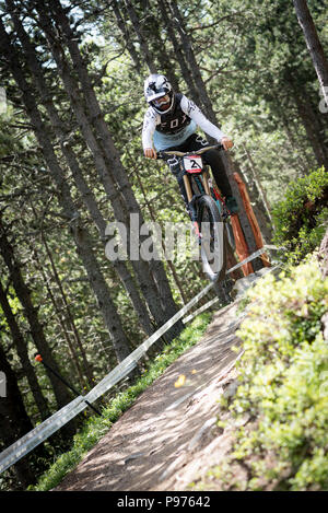 Vallnord, La Massana, Andorra. 15. Juli 2018. Downhill Rennen, UCI Mountain Bike World Cup Vallnord, Andorra. 15/07/2018 Credit: Martin Silva Cosentino/Alamy leben Nachrichten Stockfoto