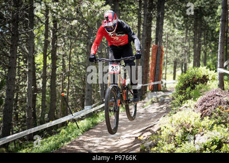 Vallnord, La Massana, Andorra. 15. Juli 2018. Downhill Rennen, UCI Mountain Bike World Cup Vallnord, Andorra. 15/07/2018 Credit: Martin Silva Cosentino/Alamy leben Nachrichten Stockfoto