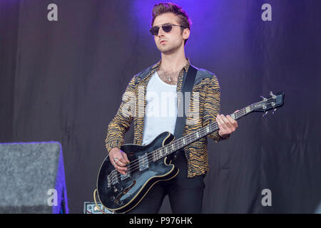 Schwarz Honig der Obelisk Arena spielen - Die 2018 Latitude Festival, henham Park. Suffolk vom 15. Juli 2018 Credit: Guy Bell/Alamy leben Nachrichten Stockfoto