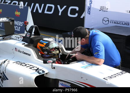 Toronto, Kanada. 15. Juli 2018. Tag 3 Am honda Indy in Toronto, Ontario, Kanada. In der USF 2000 Rennen Kyle Kirkwood (8) in der 5. angefangen und kämpfte zurück seine 6. und 7. gerades Rennen der Saison zu gewinnen. Igor Fraga (91) beendete 2. und Rasmus Lindh (23) 3. beendet Lukas Durda/Alamy leben Nachrichten Stockfoto