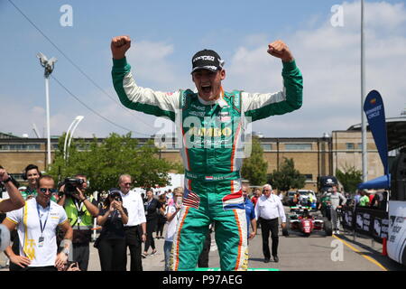 Toronto, Kanada. 15. Juli 2018. Tag 3 Am honda Indy in Toronto, Ontario, Kanada. Rinus Veekey (2) ersten fertigen in den Cooper Reifen pro Mazda GP von Toronto, Oliver Askew (3) beendete 2. und Robert Megennis (9) beendet 3. Lukas Durda/Alamy leben Nachrichten Stockfoto