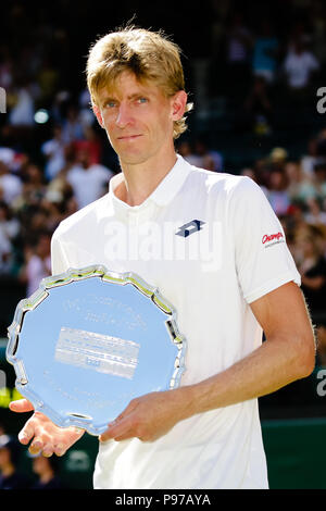 London, UK, 15. Juli 2018: Kevin Anderson aus Südafrika nach der Endrunde am Tag 13 in Wimbledon Tennis Championships 2018 auf der All England Lawn Tennis und Croquet Club in London. Credit: Frank Molter/Alamy leben Nachrichten Stockfoto