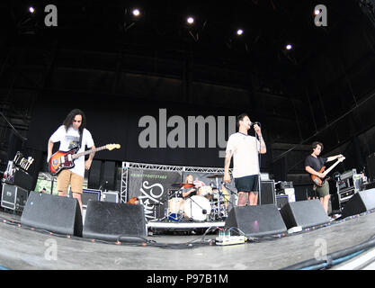 Virginia Beach, Virginia, USA. 12. Juli 2018. VANS WARPED TOUR 18 bringt Bewegung auf der Veteran United Home Kredite Amphitheater. in Virginia Beach, Virginia am 12. Juli 2018. Credit: Jeff Moore/ZUMA Draht/Alamy leben Nachrichten Stockfoto