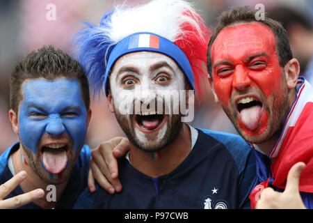 Moskau, Russland. Am 15. Juli 2018. firo: 07/15/2018, Moskau, Fussball, Fußball, Nationalmannschaft, Wm 2018 in Russland, Russland, World Cup 2018 in Russland, Russland, Wm 2018 Russland, Russland, Final, Final, Frankreich - Kroatien, Fans Frankreich, Malerei | Nutzung der weltweiten Kredit: dpa/Alamy leben Nachrichten Stockfoto