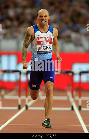 London, Großbritannien. 15. Juli 2018. Dai Greene in Aktion während der Männer 400m Hürden. Leichtathletik-WM 2018, Tag 2 der Londoner Stadion im Queen Elizabeth Olympic Park, Stratford am Sonntag, dem 15. Juli 2018. Die Auftaktveranstaltung bietet acht Nationen; USA, GB&NI, Polen, China, Deutschland, Frankreich, Jamaica und Südafrika. Dieses Bild dürfen nur für redaktionelle Zwecke verwendet werden. Redaktionelle Verwendung nur, pic von Steffan Bowen/Andrew Orchard sport Fotografie/Alamy leben Nachrichten Stockfoto