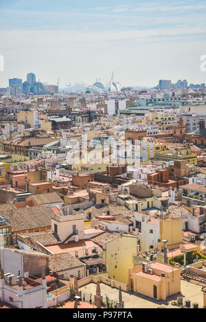 Valencia, Spanien - 05.18.2018: Luftbild von Center Valencia von oben Esglèsia de Santa Caterina Katholische Kirche Stockfoto