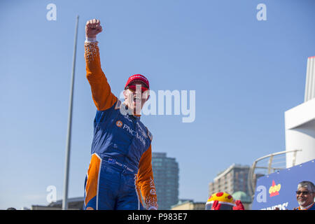 Toronto, Ontario, Kanada. Am 15. Juli 2018. SCOTT DIXON (9) von Neuseeland gewinnt das Honda Indy Toronto an Straßen von Toronto in Toronto, Ontario. Credit: Justin R. Noe Asp Inc/ASP/ZUMA Draht/Alamy leben Nachrichten Stockfoto