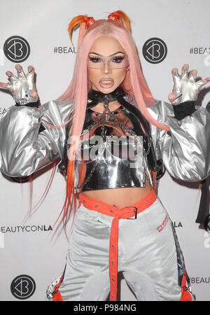 Los Angeles, Kalifornien, USA. Juli 2018. 14. Juli 2018 – Los Angeles, Kalifornien – Clawdeena. 5. Jährliches Beautycon Festival LA 2018 im Los Angeles Convention Center. Foto: Faye Sadou/Admedia Stockfoto