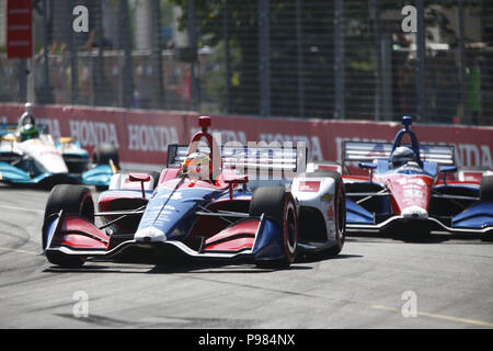 Toronto, Ontario, Kanada. Am 15. Juli 2018. MATHEUS LEIST (4) von Brasilien Schlachten für Position während des Honda Indy Toronto an Straßen von Toronto in Toronto, Ontario. Credit: Justin R. Noe Asp Inc/ASP/ZUMA Draht/Alamy leben Nachrichten Stockfoto