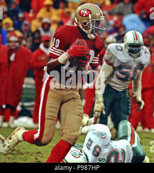 San Francisco, Kalifornien, USA. 6 Dez, 1992. San Francisco 49ers gegen Miami Delphine im Candlestick Park Sonntag, 6. Dezember 1992. 49ers Schlagen Delphine 27-3. San Francisco 49ers wide receiver Jerry Rice Credit: Al Golub/ZUMA Draht/Alamy leben Nachrichten Stockfoto