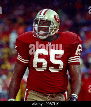 San Francisco, Kalifornien, USA. 6 Dez, 1992. San Francisco 49ers gegen Miami Delphine im Candlestick Park Sonntag, 6. Dezember 1992. 49ers Schlagen Delphine 27-3. San Francisco 49ers guard Harry Bootsmann Credit: Al Golub/ZUMA Draht/Alamy leben Nachrichten Stockfoto