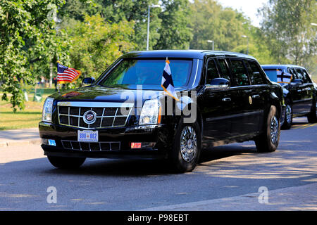 Helsinki, Finnland. Juli 16, 2018. Die wagenkolonne von US-Präsident Donald Trump und First Lady Melania Trump führt entlang Ramsaynranta vor historischen amerikanischen und russischen Präsidenten. Credit: Taina Sohlman/Alamy leben Nachrichten Stockfoto