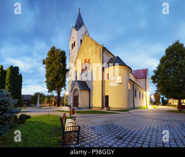 Dorfkirche in der Slowakei, Cifer Stockfoto