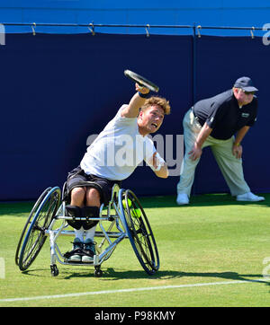 Alfie Hewett (GB) spielen in einer Demonstration Rollstuhl Tennis Spiel während der Natur Tal International, Eastbourne, 29. Juni 2018 Stockfoto