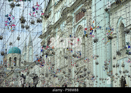 Moskau, Russland - ca. Juli 2018 Nikolskaya street Stockfoto