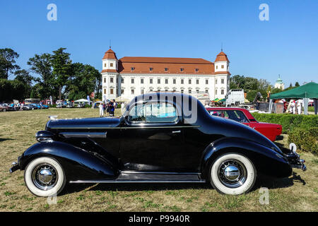 Buick Special, Serie 40, 1936, Holesov Schlossgarten, Tschechische Republik Stockfoto