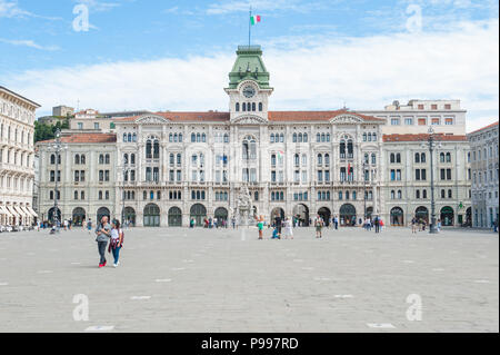 Die Piazza Unita d'Italia in der Stadt Triest, Friaul-Julisch Venetien, Italien. Stockfoto