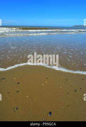 Strand bei Penmaenmawr, Großbritannien Stockfoto