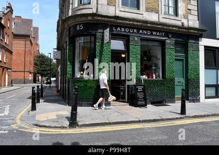 Arbeit und Warten Home ware Store in London Stockfoto