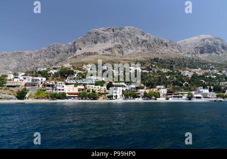 Blick auf die Insel Telendos von Kalymnos, Dodekanes, Griechenland. Stockfoto