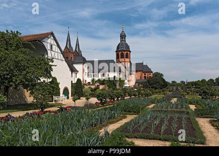 Altes Kloster Seligenstadt, historischen barocken Basilika St. Marcellinus und Petrus. Stockfoto