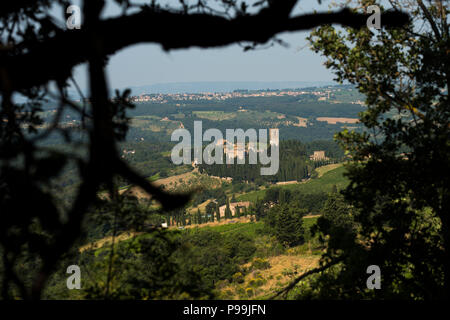 Badia a Passignano, Passignano, Toscana, Italien. Juni 2018 Badia di Passignano oder die Abtei von Passignano ist ein historischer Abtei in der Gemeinde TAVARNELLE Stockfoto